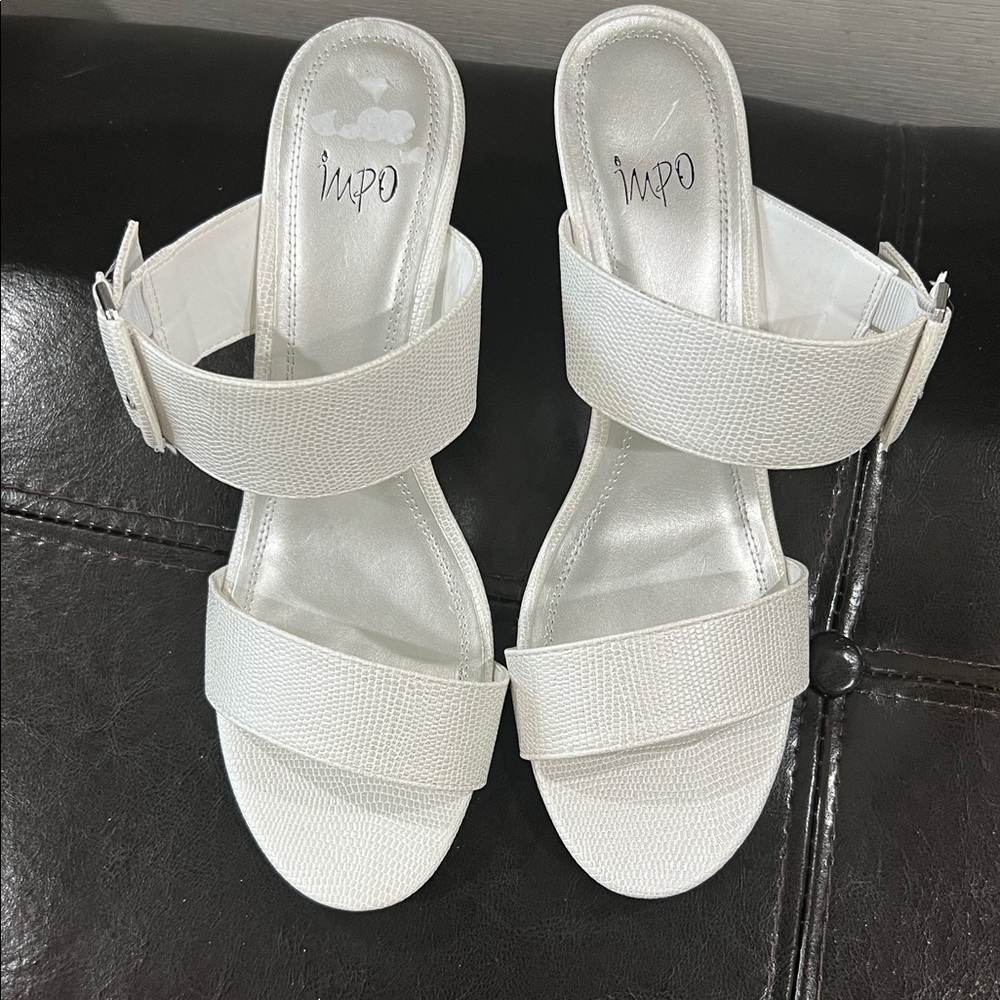 Impo Cream Textured Slide Sandals
